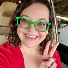 Anna Bradley 💙 (@books_and_bakes_ab) • Threads, Say more