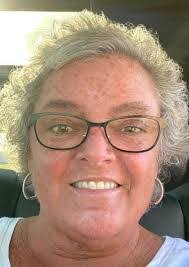 Stacey Crane's Instagram, Twitter & Facebook