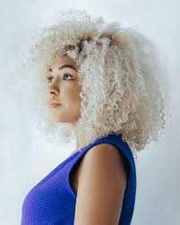 Coconut oil possesses a plethora of health benefits with nearly 4,000 years of documented historical use of the fruit as a food and a pharmaceutical asset. The Secret To These Perfect Curls Is Coconut Oil And Daily Washes