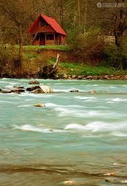 Vinde casa cu un anunt gratuit sau contacteaza direct proprietarul sau agentia, daca vrei sa iti cumperi casa. Primavara La Suncuius Beautiful Places Romania Eastern Europe