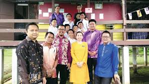 Murid akan mendapat manfaat yang signifikan dalam perkembangan pendidikan mereka tanpa mengira latar belakang. Merialisasi Enam Aspirasi Murid Penghormatan Untuk Wira Yang Tidak Didendang Pendidik