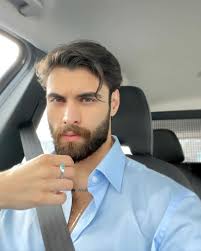 Men with beard or no? 🧔🏻