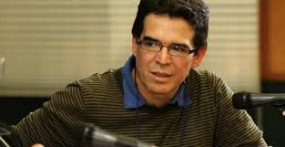 Paz Soldán afirma que utiliza la ciencia ficción para hacer crítica social 