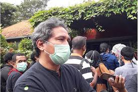 Hilmar farid (lahir di bonn, jerman barat, 8 maret 1968; Sapardi Djoko Damono Di Mata Dirjen Kebudayaan Hilmar Farid