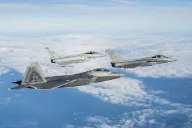 Excellent en attaque, il a également combattu efficacement les avions de combat messerschmitt bf.109 qui constituaient l'épine dorsale de l'aviation nazie. Avions De Chasse De Cinquieme Generation Wikipedia