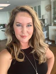 Ten days after my accident… I drove for the first time and got a smaller  bandage.