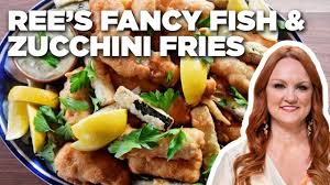 Food network invites you to try this crispy fish tacos recipe from tyler florence. Ree Drummond S Fancy Fish And Zucchini Fries The Pioneer Woman Food Network Youtube