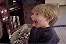 Menino afirma que era arquiteto e que 'morreu no Titanic'