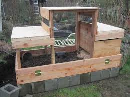 Brooders and adults are also housed in quail cages provided with a manure tray or dropping pan for easier cleaning. 18 Diy Quail Hutch Ideas And Designs