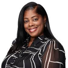 Dara Webb's Instagram, Twitter & Facebook