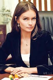 Но зрителям было интересно, как же сложилась жизнь финалисток холостяка 11 и остался ли михаил со своей избранницей. Finalistki Shou Holostyak Zhizn Posle Proekta Starhit Ru