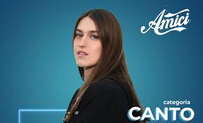 La cantautrice nyv, all'anagrafe mirella nyvinne pinternagel. Amici 2020 Chi E Gaia Gozzi Spettacolo Periodico Daily