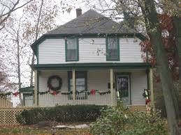 Home features a covered front porch, above ground swimming pool that was just installed last summer, a mini barn for all your gardening/lawn equipment and 2 car attached garage. Stallbohm Barn Kaske House Wikipedia