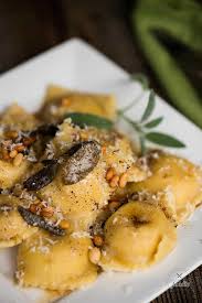 To make the sauce, finely puree remaining butternut squash slices with vegetable stock and cream. Homemade Butternut Squash Ravioli Recipe Self Proclaimed Foodie