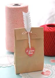 Gift ideas, top retailers, tips & tricks. Diy 10 Easy Last Minute Valentine S Day Gifts Ideas Valentines Diy Valentines Gift Bags Valentines Bag
