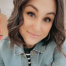 Staci Beebe's Instagram, Twitter & Facebook