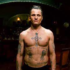 Due to the addition of many herbs and essential oils, ora's does have a very strong scent. Tattoo Aftercare How To Take Care Of A New Tattoo 2019 The Strategist