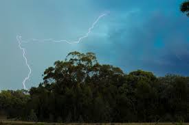 Vrijdag zijn er eerst opklaringen en blijft het in de meeste streken droog. Hoe Ontstaat Onweer Kidsweek