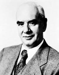 Phillip Murray's Instagram, Twitter & Facebook