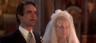 Il ristorante la casa degli spiriti, immerso sullo spettacolo del lago di garda, è un luogo incantevole per suggellare il vostro sogno d'amore in modo esemplare. La Casa Degli Spiriti Film 1993 Wikipedia