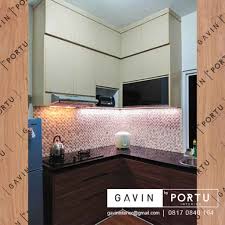 Saat ini dapur menjadi salah satu ruangan utama untuk keluarga. Buat Kitchen Set Dapur Kecil Coklat Di Hj Gari Cluster Butterfly Bintaro Kitchen Set Minimalis Lemari Pakaian Custom Hpl Duco Dan Laker Terbaik