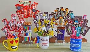 How To Make A Candy Bouquet A Fast 5 Gift Idea Craftsncoffee Com Candy Gifts 5 Gift Ideas Diy Gifts