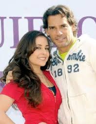 Cristian de la fuente was born on a sunday, march 10, 1974 in santiago. Cristian De La Fuente Dating History Famousfix