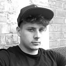 Lucy Carrick (@lucyann12)