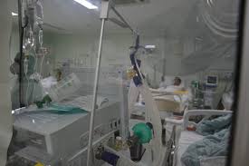 'demanda só cresce', diz governador de santa catarina sobre falta de leitos de uti para pacientes atendendo a recomendação dos técnicos da @secsaudedf, vou decretar lockdown de 20h às 05h da. Kfflya9vxdqgbm