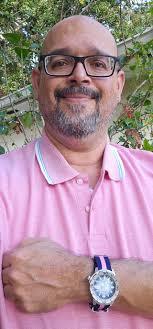 Hey fellow dullers. Had a discussion with the husband today. Where do you  wear your watch