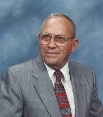 Leon Lowry's Instagram, Twitter & Facebook