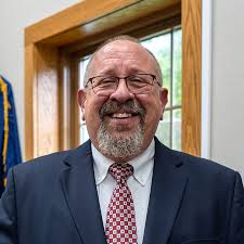 Kevin Veitch's Instagram, Twitter & Facebook