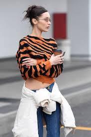 Bella hadid se dénude sur instagram. Street Style Bella Hadid Out In Milan Justfabzz