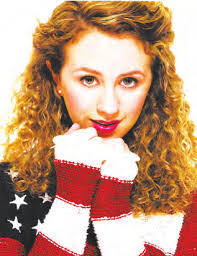 Christy Earl's Instagram, Twitter & Facebook