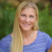 Hot damn! We did it! When this 8x8x8 POD was dropped off this morning, to  say we were a little worried😥 about fitting everything in it would be a  HUGE understatement!!! 7.5