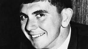 Soldier who died in Battle of Long Tan among 10 recognised with gallantry  award