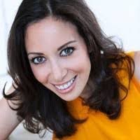 Jennifer Elia's Instagram, Twitter & Facebook