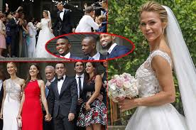 Víctor valdés i yolanda cardona es donaran el sí, vull el proper divendres 9 de juny. Boda De Victor Valdes Estuvo Rodeada De Ex Jugadores Del Barcelona Diez Diario Deportivo
