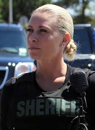 Police Women Of Broward County Love How She S Such A Badass Police Women Female Police Officers Military Women
