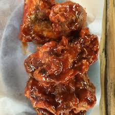 Trisha serves up hearty fried chicken with homemade black pepper gravy. Guten Dag Korean Fried Chicken Wings Joint In Schonhauser Allee Nord