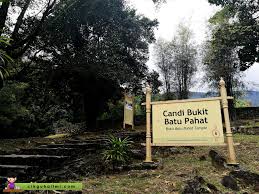 Candi lembah bujang adalah bangunan candi hindu di kawasan situs purbakala lembah bujang, peninggalan kerajaan kedah lama, kedah, malaysia. Pengalaman Ke Binaan Tertua Manusia Candi Lembah Bujang