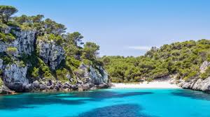 Un endroit à conseiller aux surfeurs plutôt qu'aux enfants ! Les Plus Belles Plages Paradisiaques Quand On Est Jeune Et Fauche Le Globe Trotteur