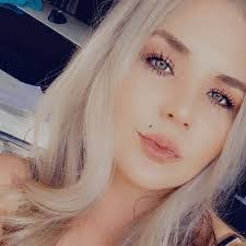 Ladonna Reed's Instagram, Twitter & Facebook