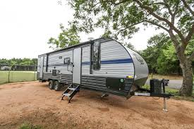 See this unit and thousands more at rvusa.com. 2019 Forest River Cherokee Grey Wolf 26dbh 152195 Fun Town Rv World