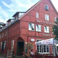 Havoning harorati va namligi, bosim, tezlik va shamol yo'nalishi, yog'ingarchilik, quyosh chiqishi, quyosh botishi, oy ko'tarilishi, oyni belgilash. Die 10 Besten Hotels In Bergen Auf Rugen Ab 55