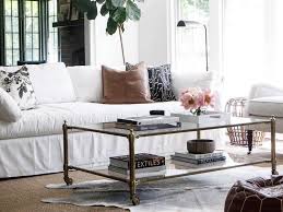 120 idées pour transformer un mur banal en une superbe déco murale. Salon Avec Un Canape Blanc 12 Idees Deco Dont S Inspirer Joli Place