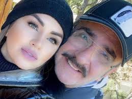 Novia de vicente fernández jr. Novia De Vicente Fernandez Jr Estaria Vendiendo Su Casa Para Ayudarlo Infobae