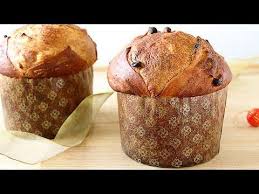 Receta De Panettone Italiano Clasico Hecho Con Pasas Naranja Vainilla Y La Ralladura De Los Citricos Con Una M Pan De Dulce Dulces De Navidad Dulce En Olla