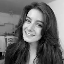 Alexandra Gregg's Instagram, Twitter & Facebook