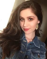 Hannah Henning's Instagram, Twitter & Facebook